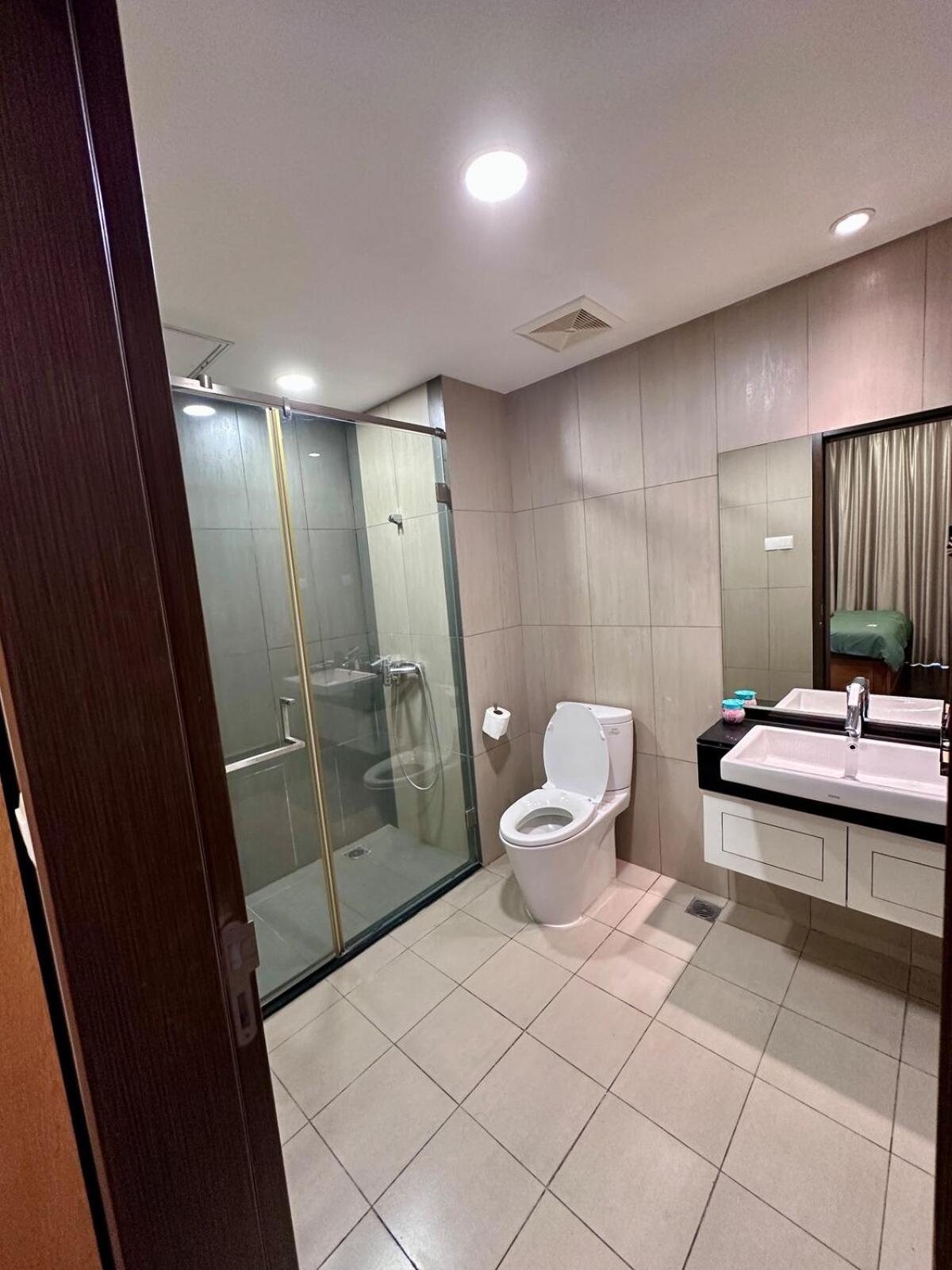 Luxury In The Center Hanoi