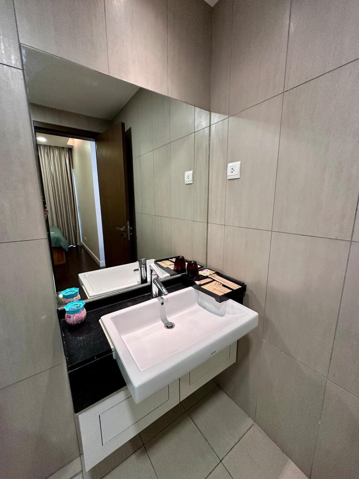 Luxury In The Center Apartment *
