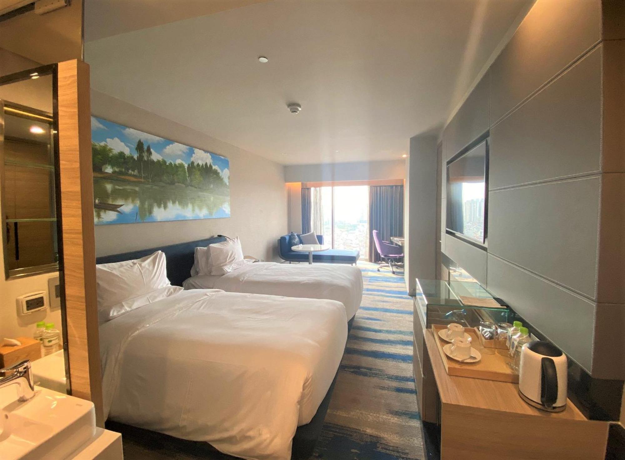 Novotel Thai Ha Hotel
