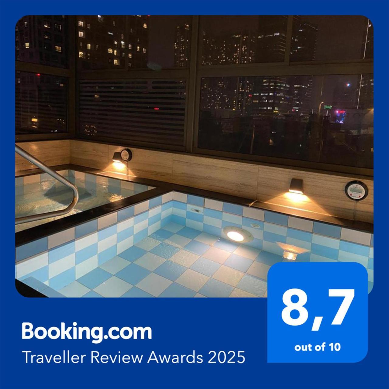 Hotel Yah & Hanoi