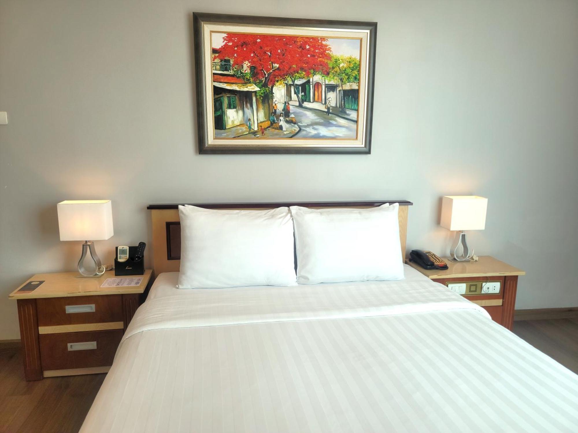 Luxeden Hotel