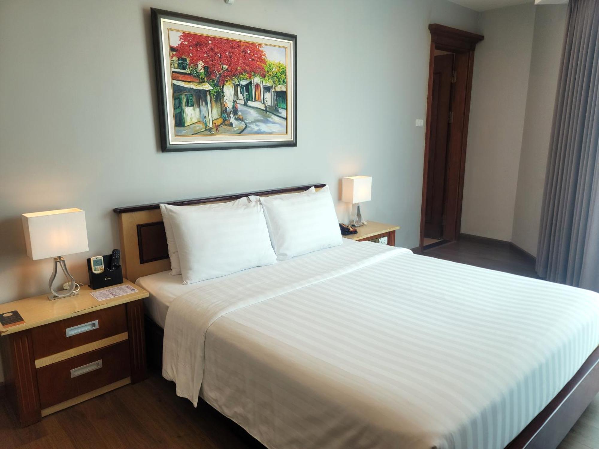 Luxeden 4* Hanoi