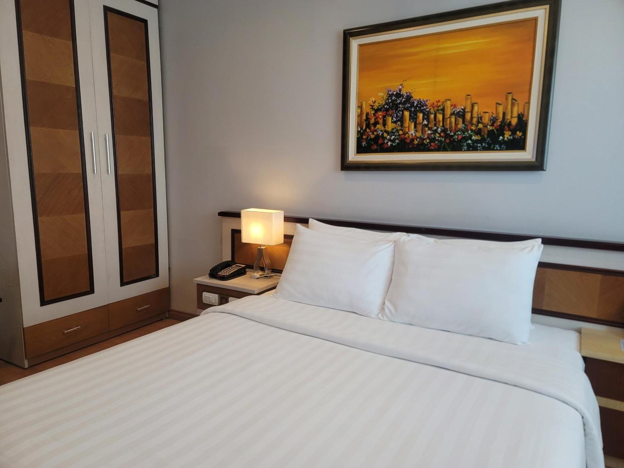 Luxeden Hotel 4*