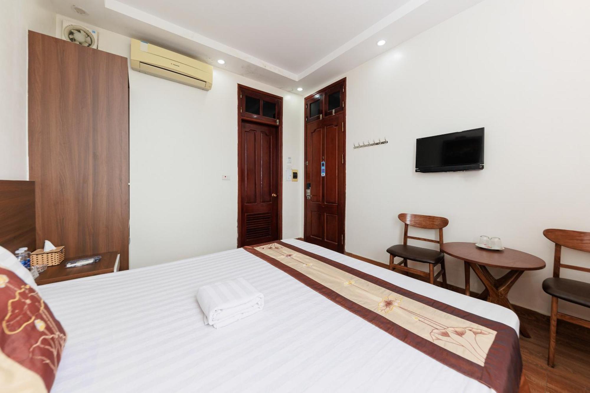Oyo 472 Lenka Gần Bệnh Viện Nam Thăng Long
