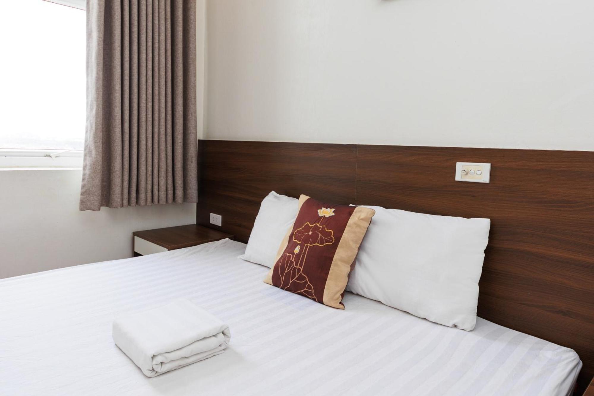 Oyo 472 Lenka Gần Bệnh Viện Nam Thăng Long 2*