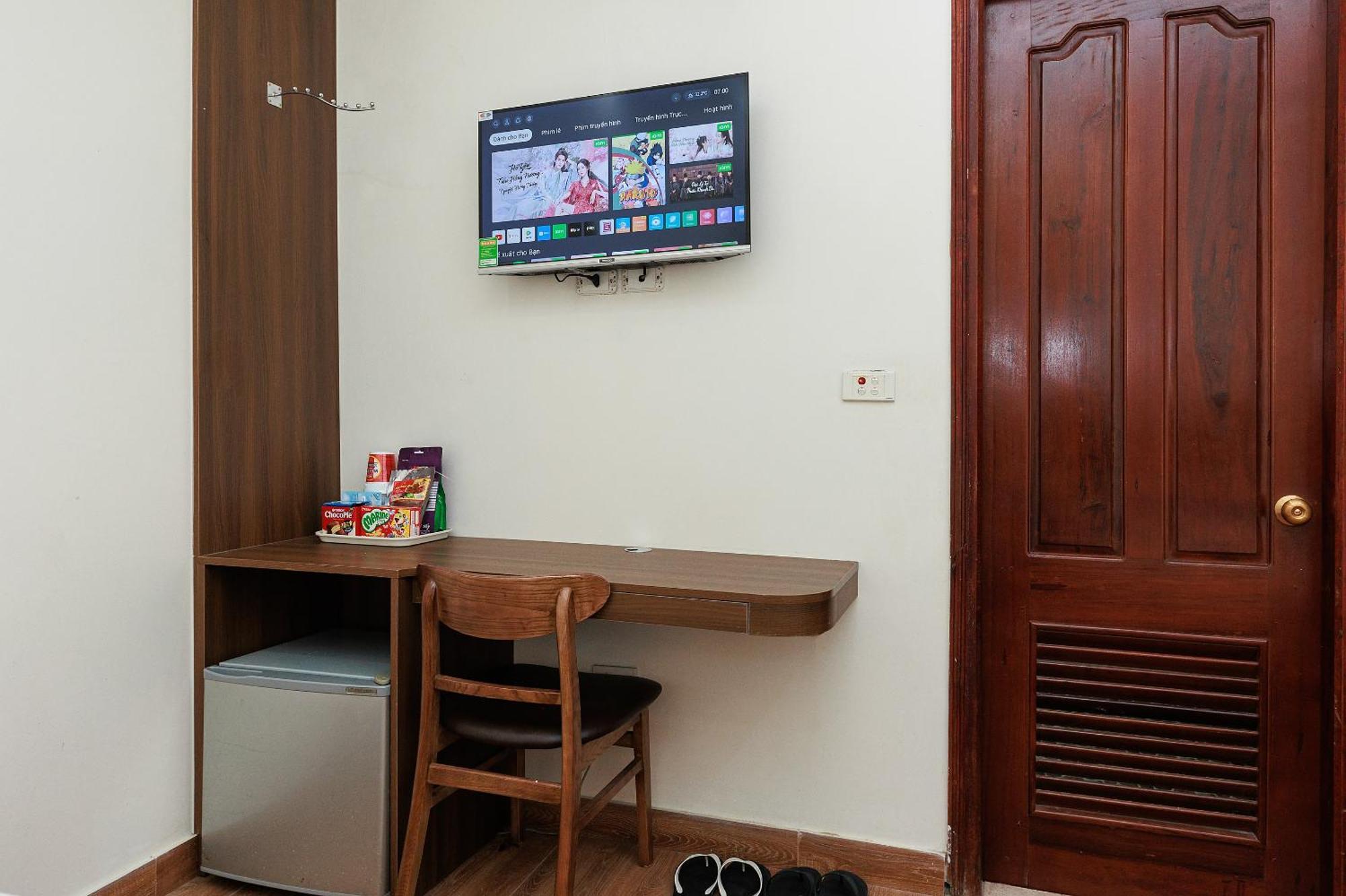 Khách sạn Oyo 472 Lenka Gần Bệnh Viện Nam Thăng Long Hà Nội