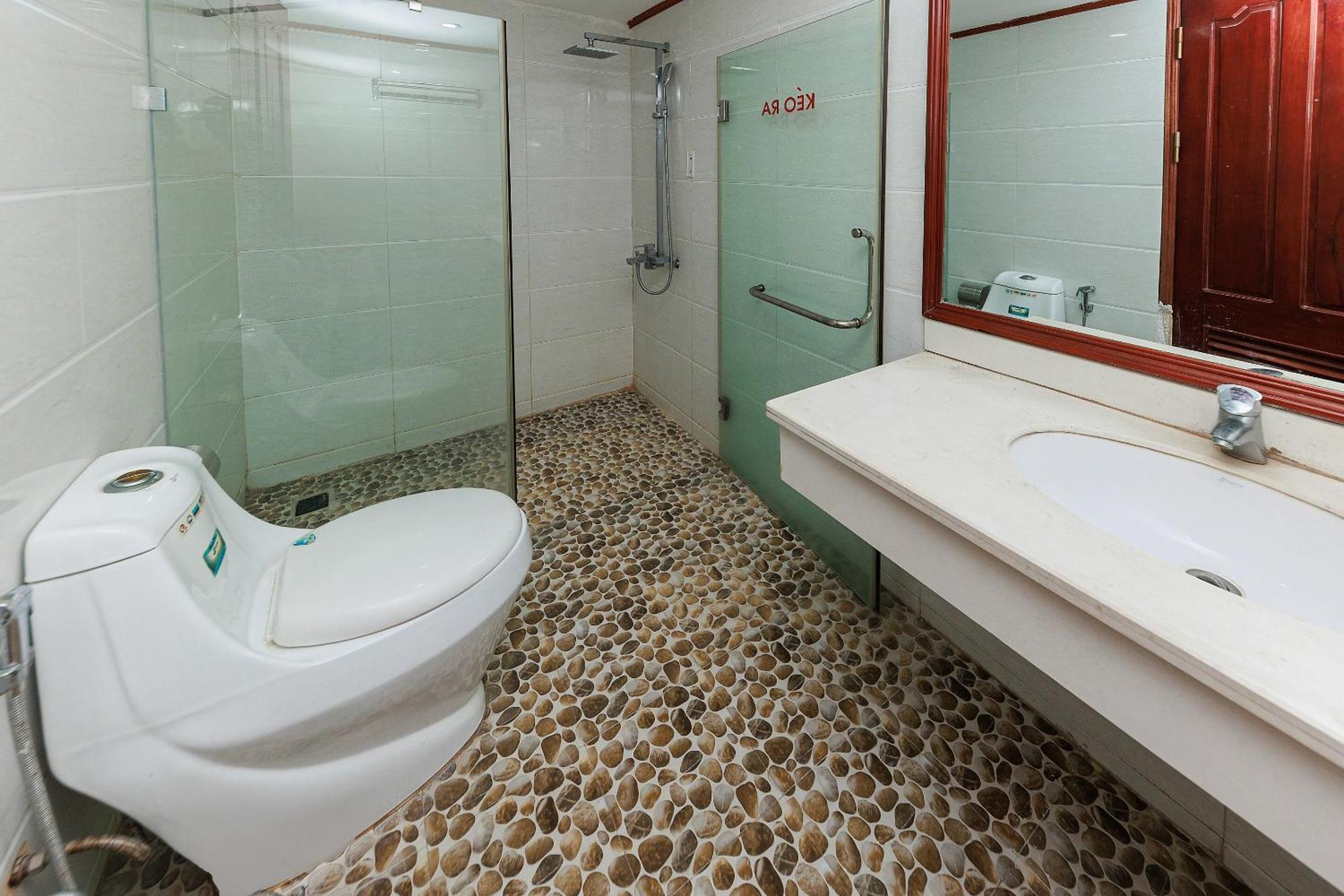 Oyo 472 Lenka Gần Bệnh Viện Nam Thăng Long Khách sạn
