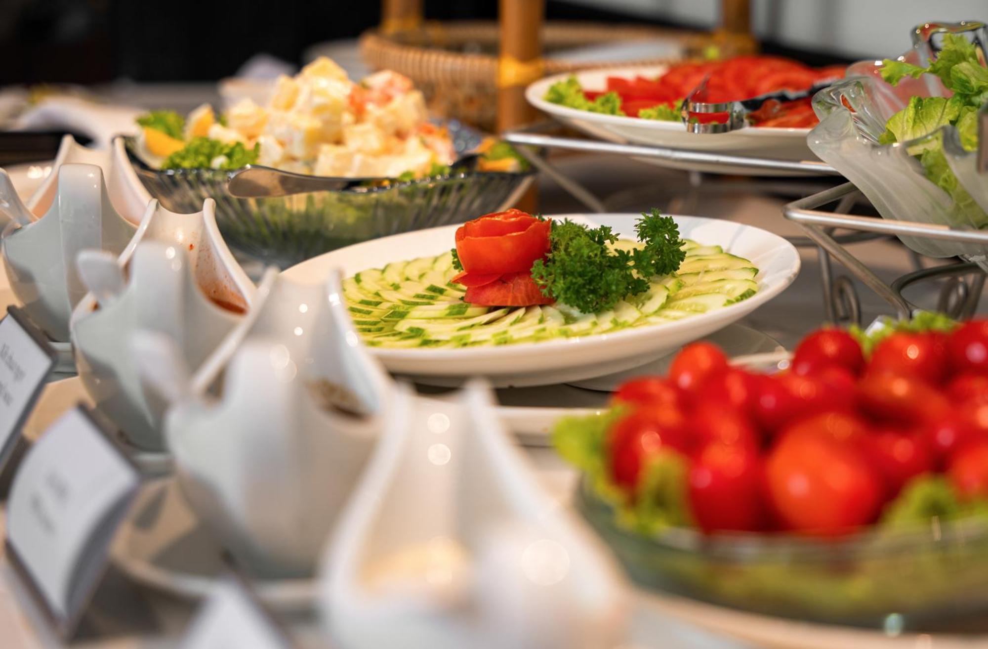 Luxe Paradise Premium Hotel