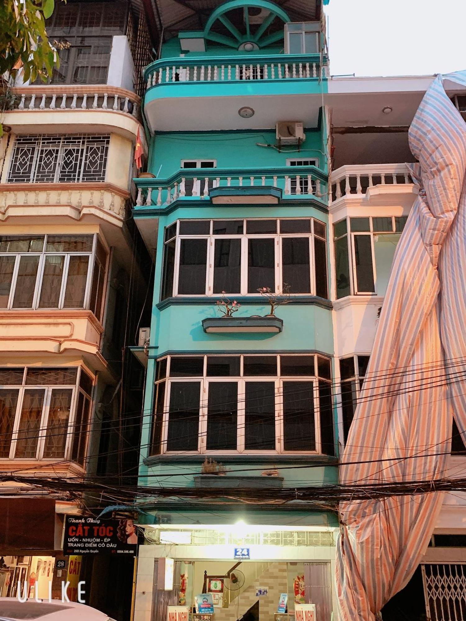Nha Nghi Minh Quang Hotel 4*