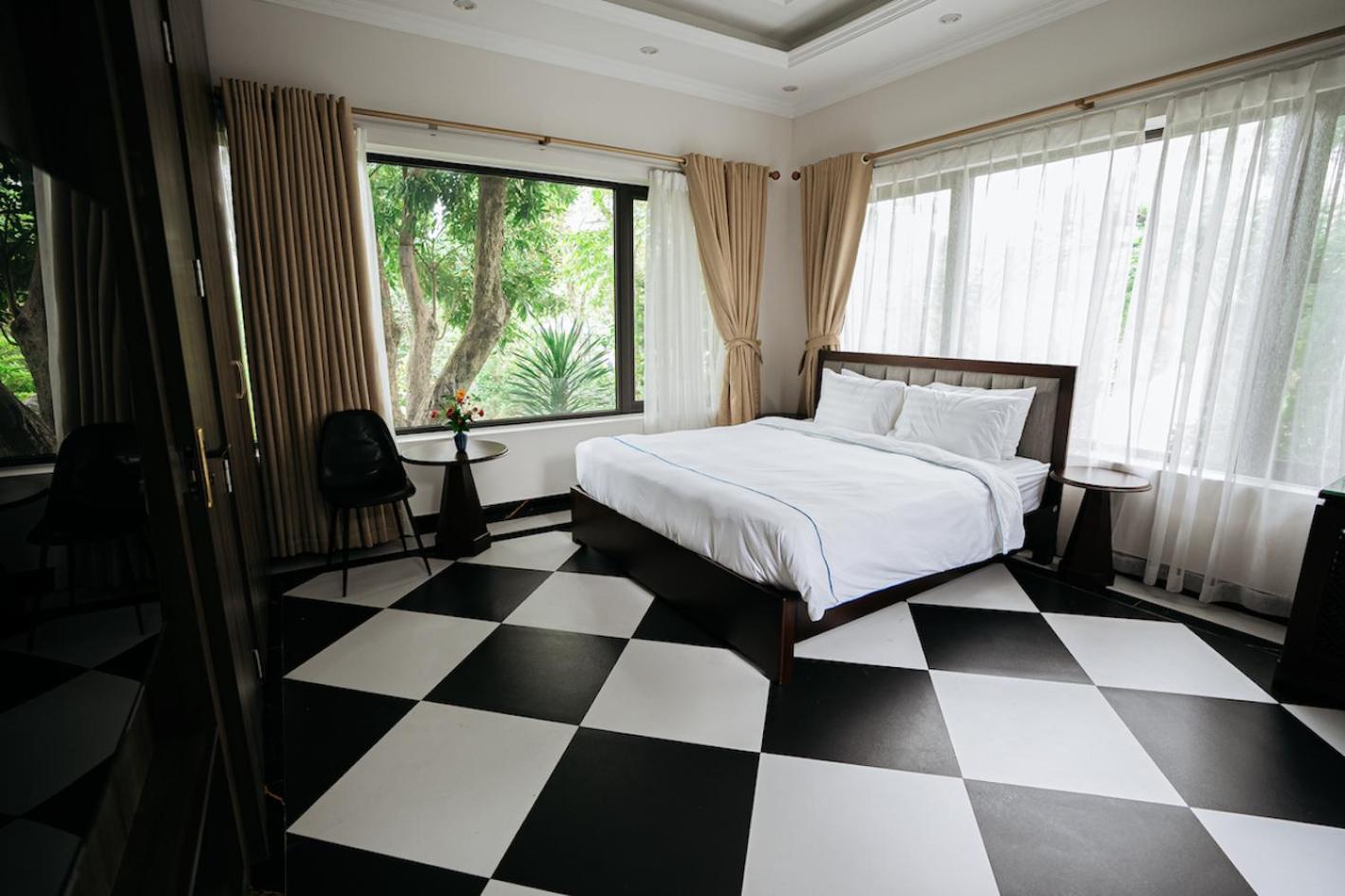 Paradise Soc Son Tempat peranginan 4*