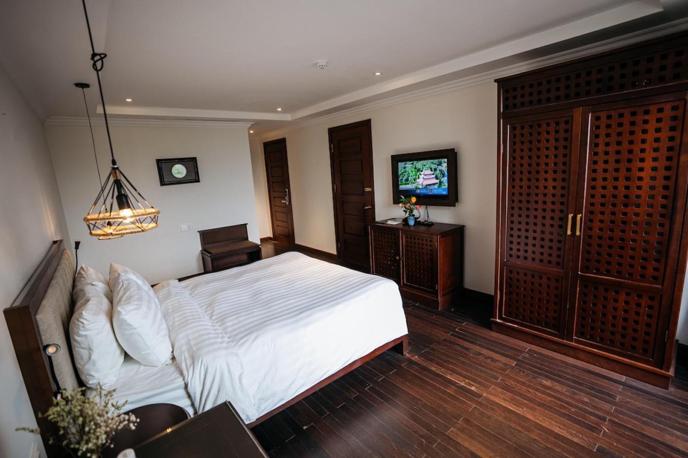 Paradise Soc Son Hanoi