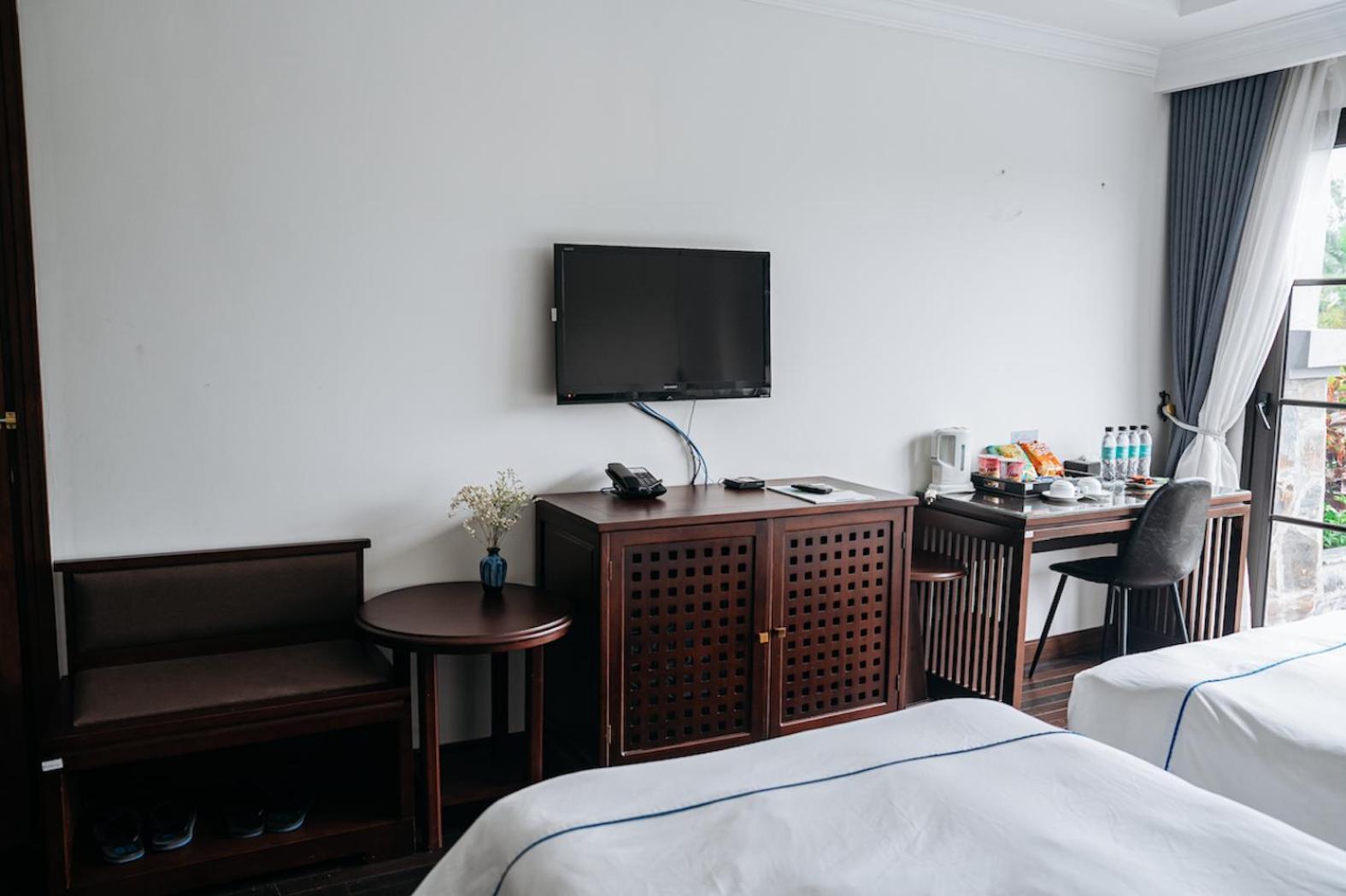 Paradise Soc Son 4* Hanoi