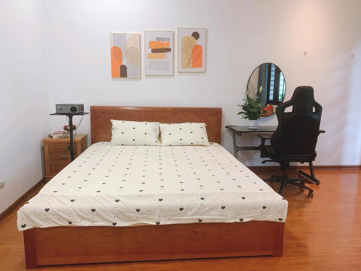 Entire House With 4 Rooms-1km To West Hanoi