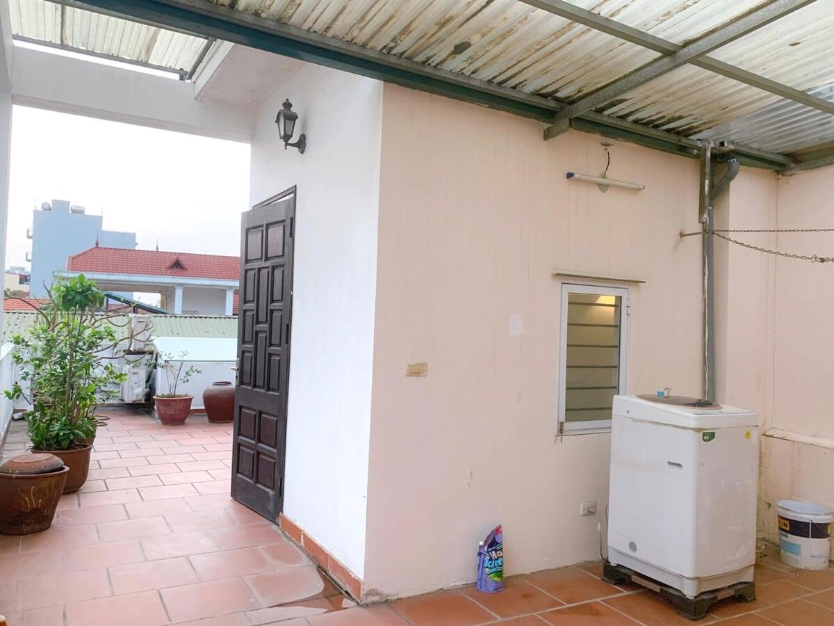 Entire House With 4 Rooms-1km To West * Hanoi