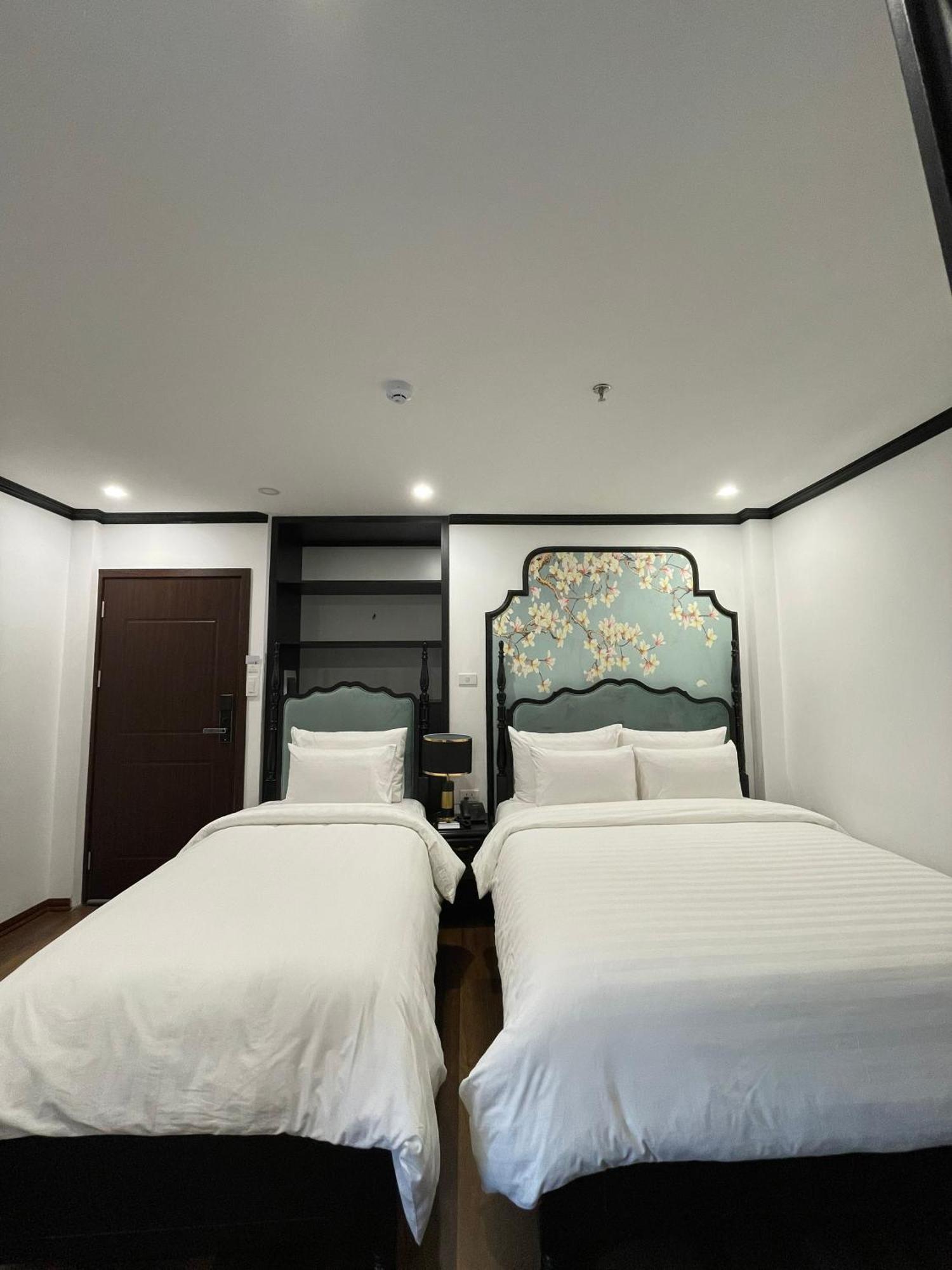 Aquarius Premium 4* Hanoi