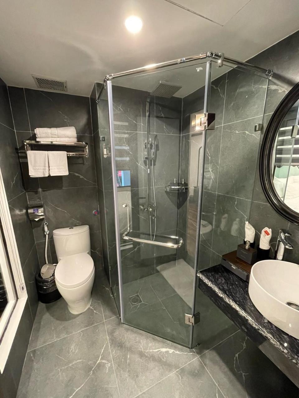 Aquarius Premium Hotel Hanoi