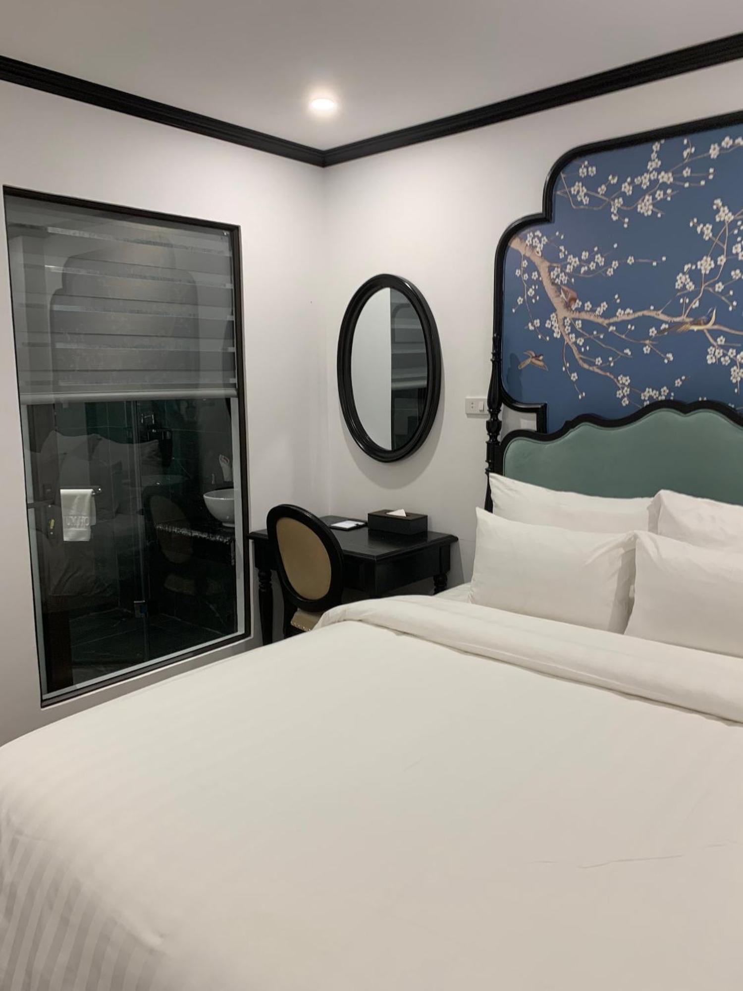 Aquarius Premium Hotel 4*