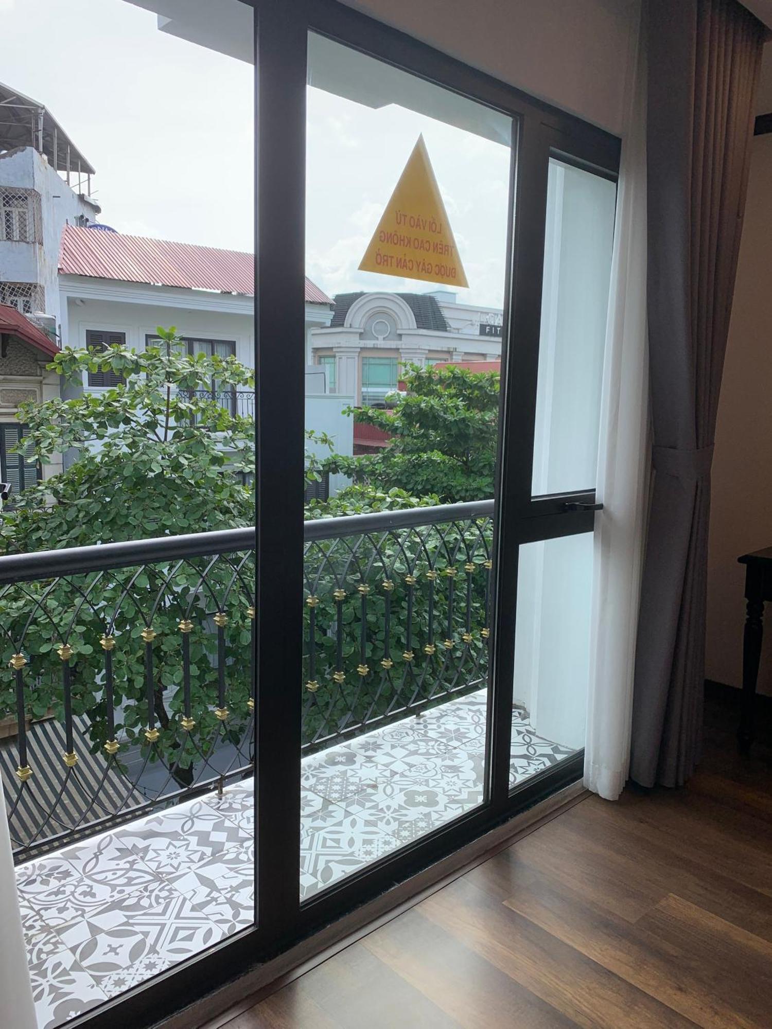 Aquarius Premium 4* Hanoi