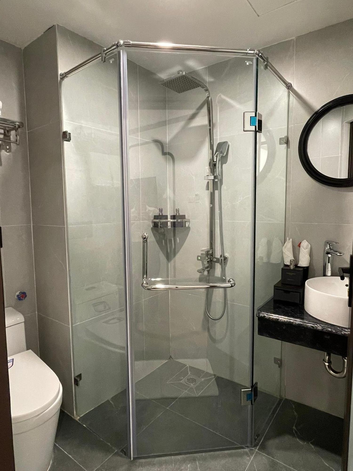 Aquarius Premium Hotel 4*
