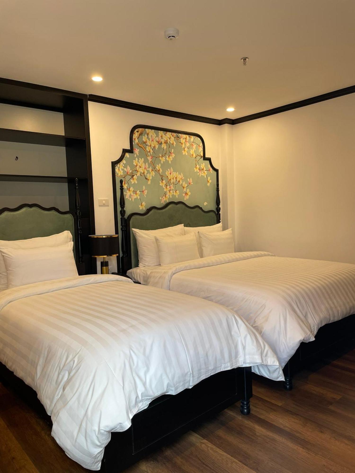 Aquarius Premium 4*