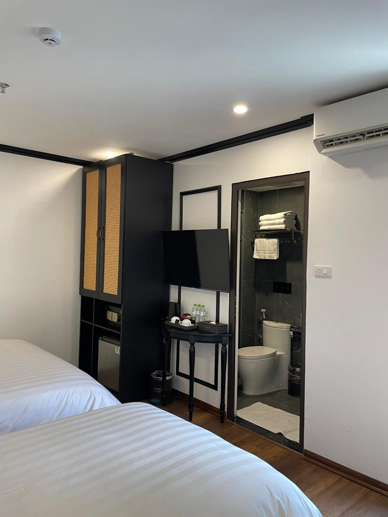 Aquarius Premium Hanoi