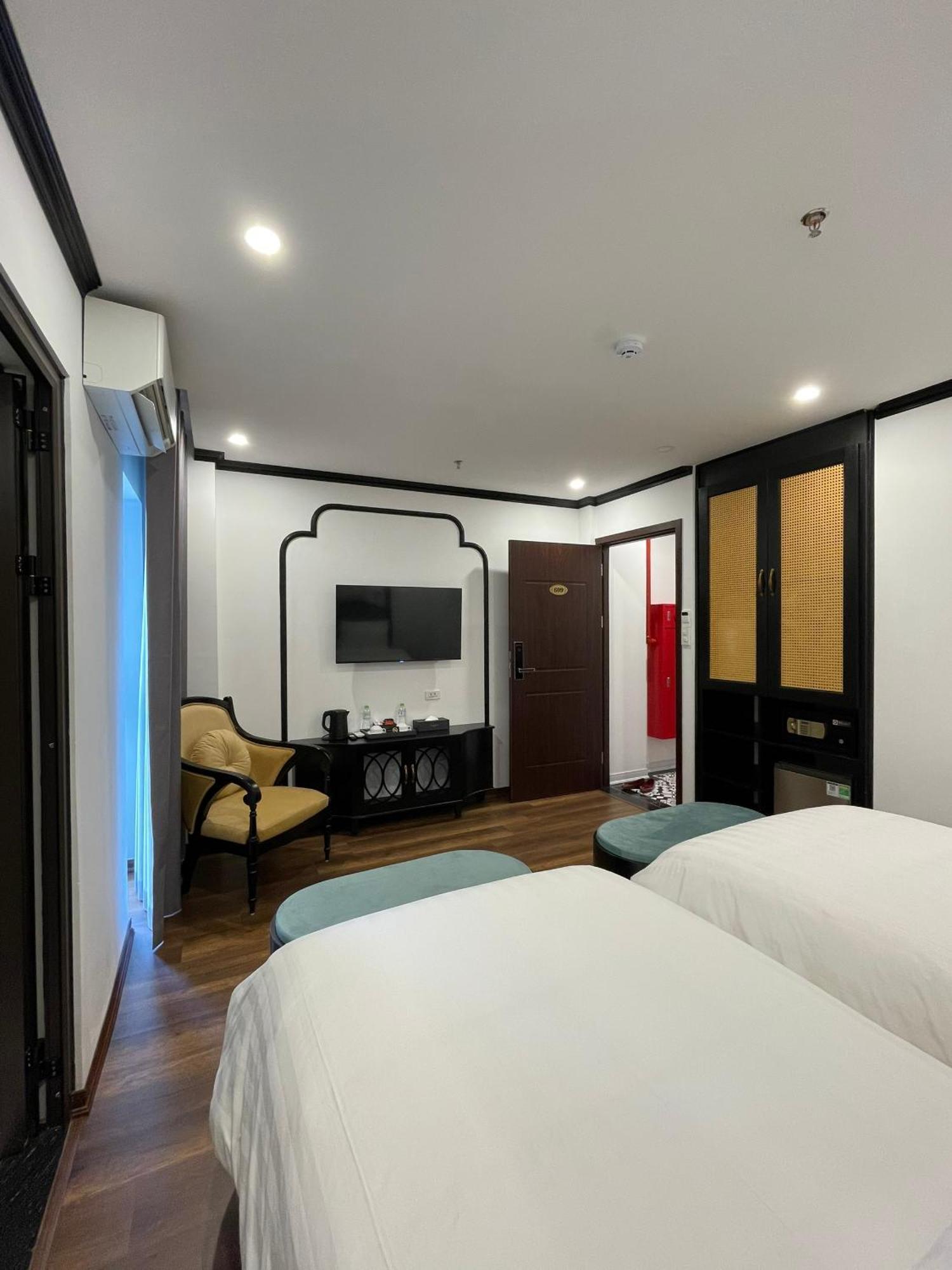 Aquarius Premium 4*