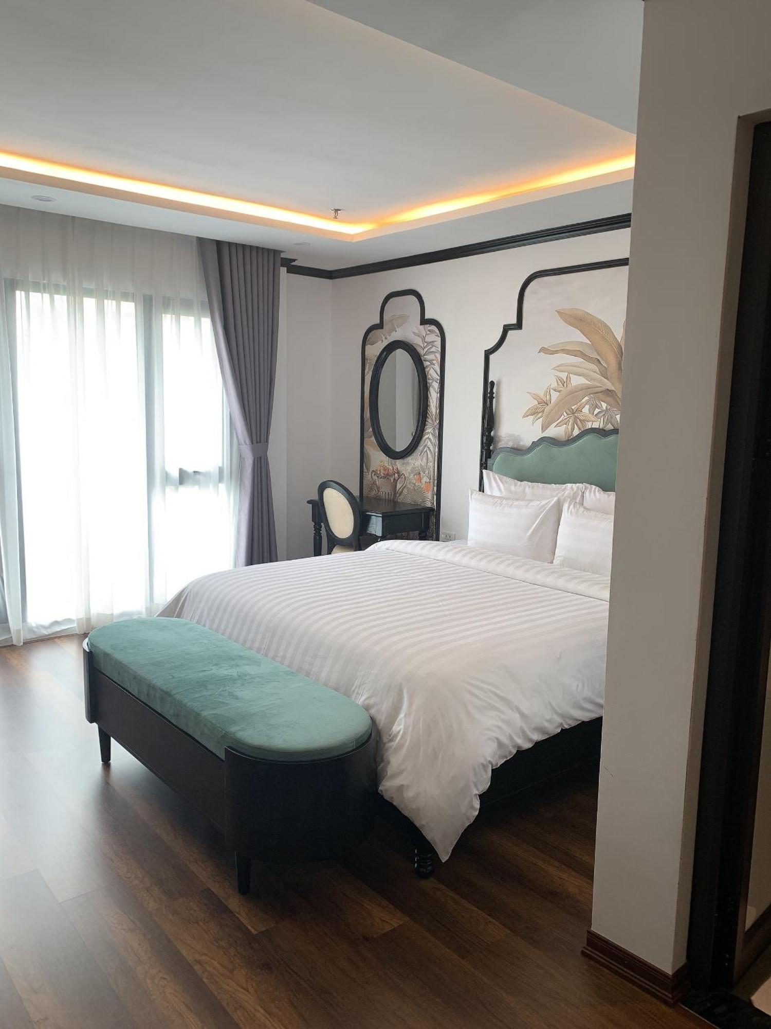 Aquarius Premium Hotel Hanoi