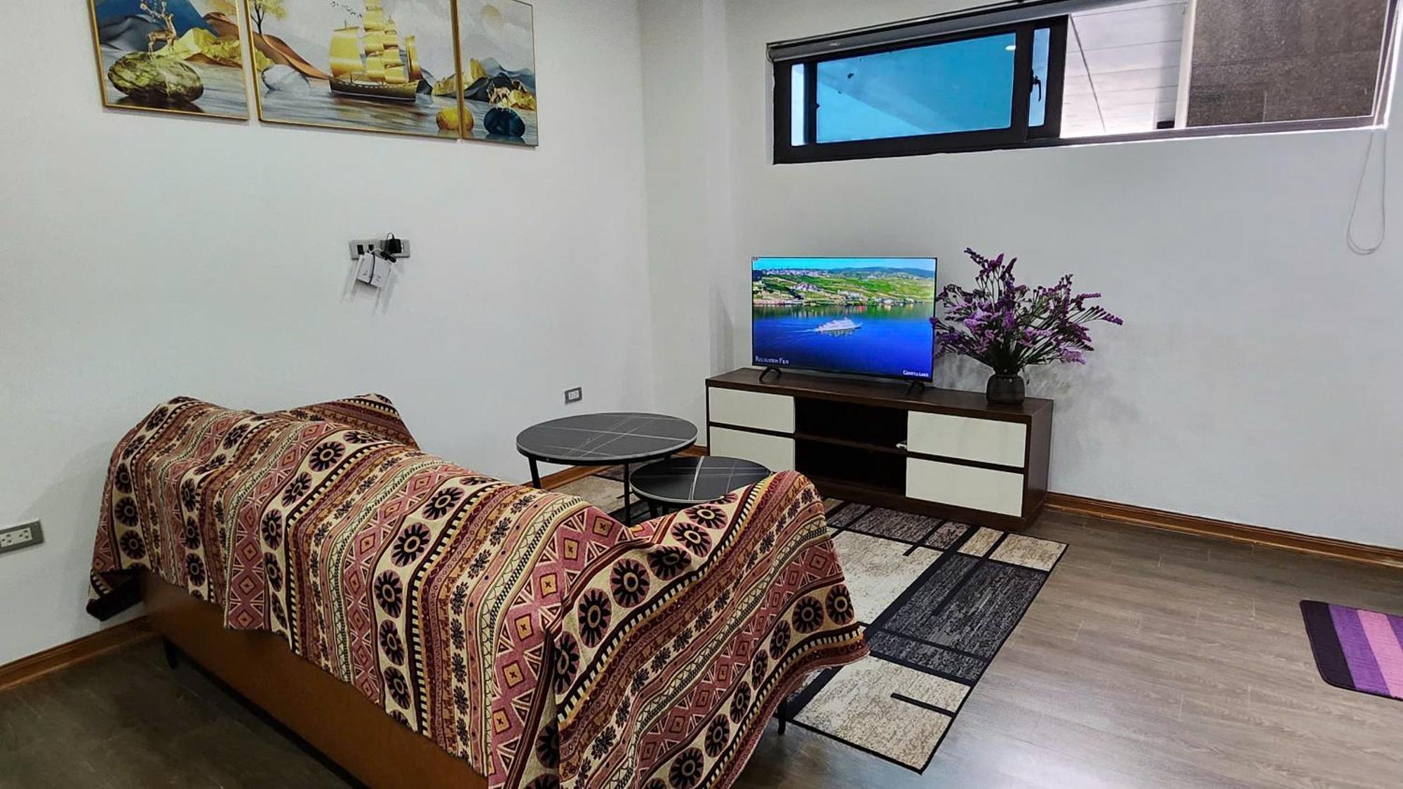 Hotel Tago