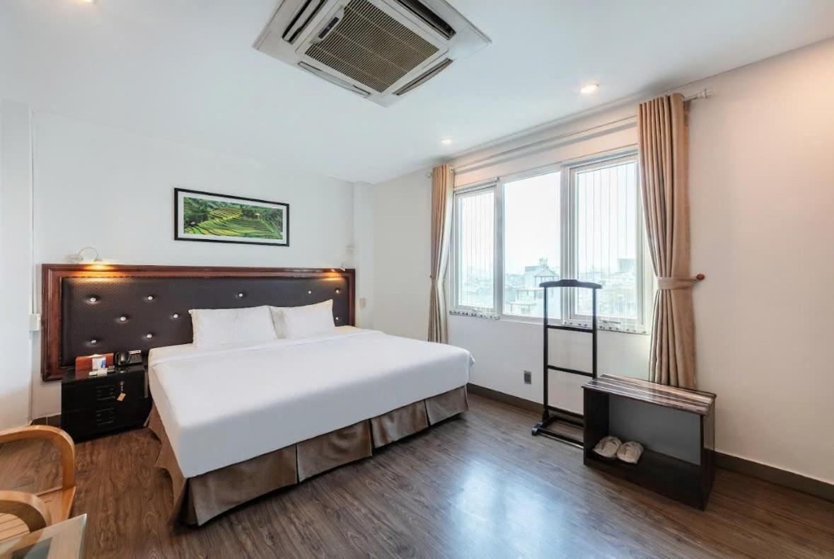 A25 - 28 Trần Quý Cáp Khách sạn 2*