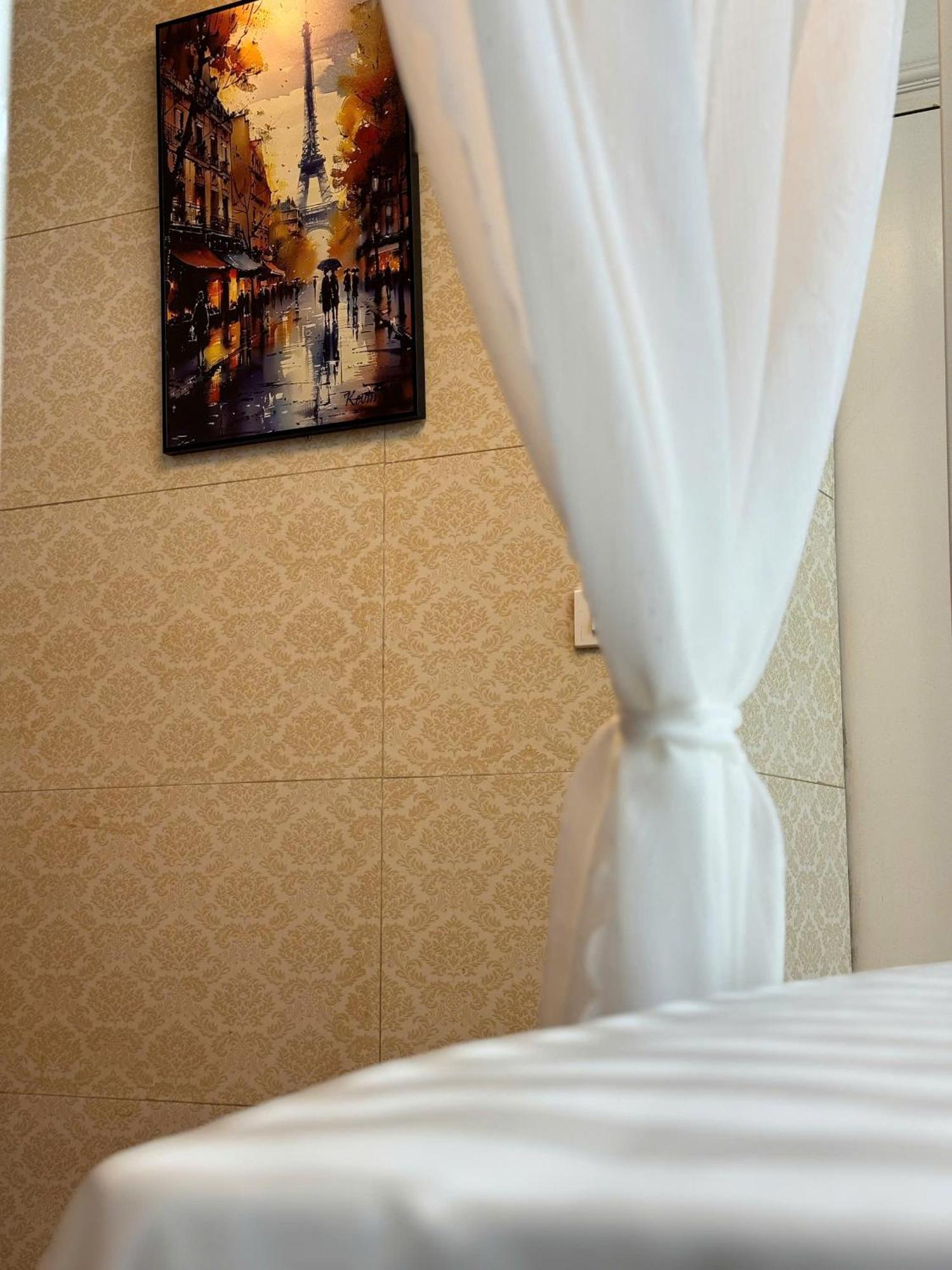 Opera Bed & Breakfast *