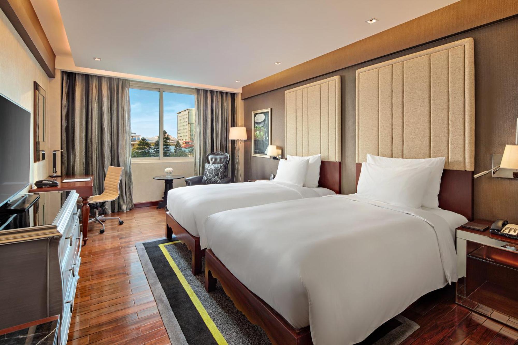 Moevenpick Centre 5* Hanói