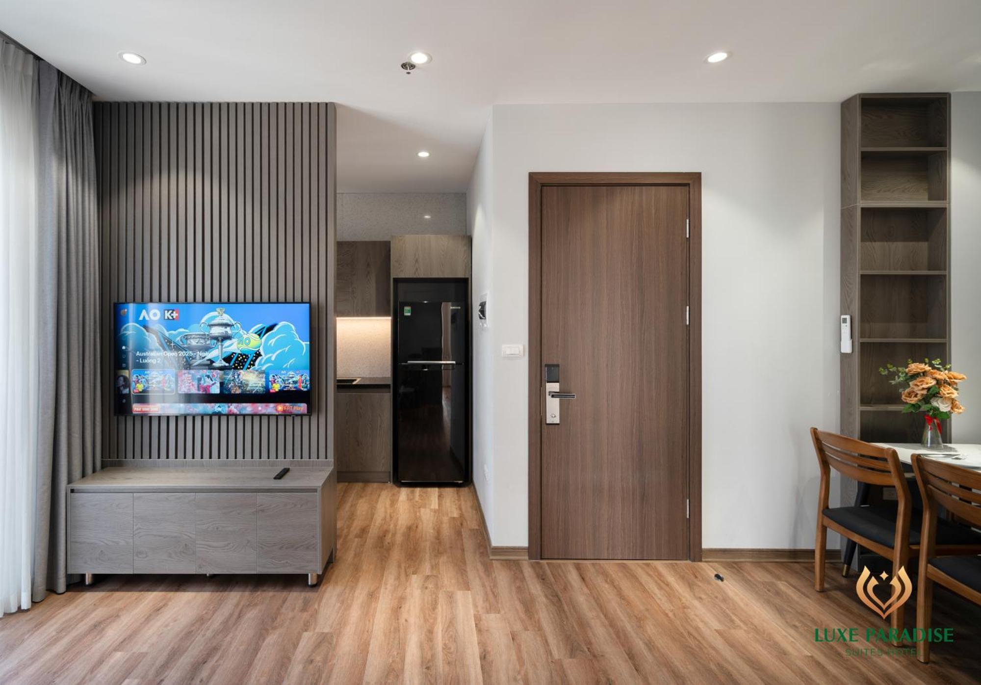 Luxe Paradise To Ngoc Hanoi