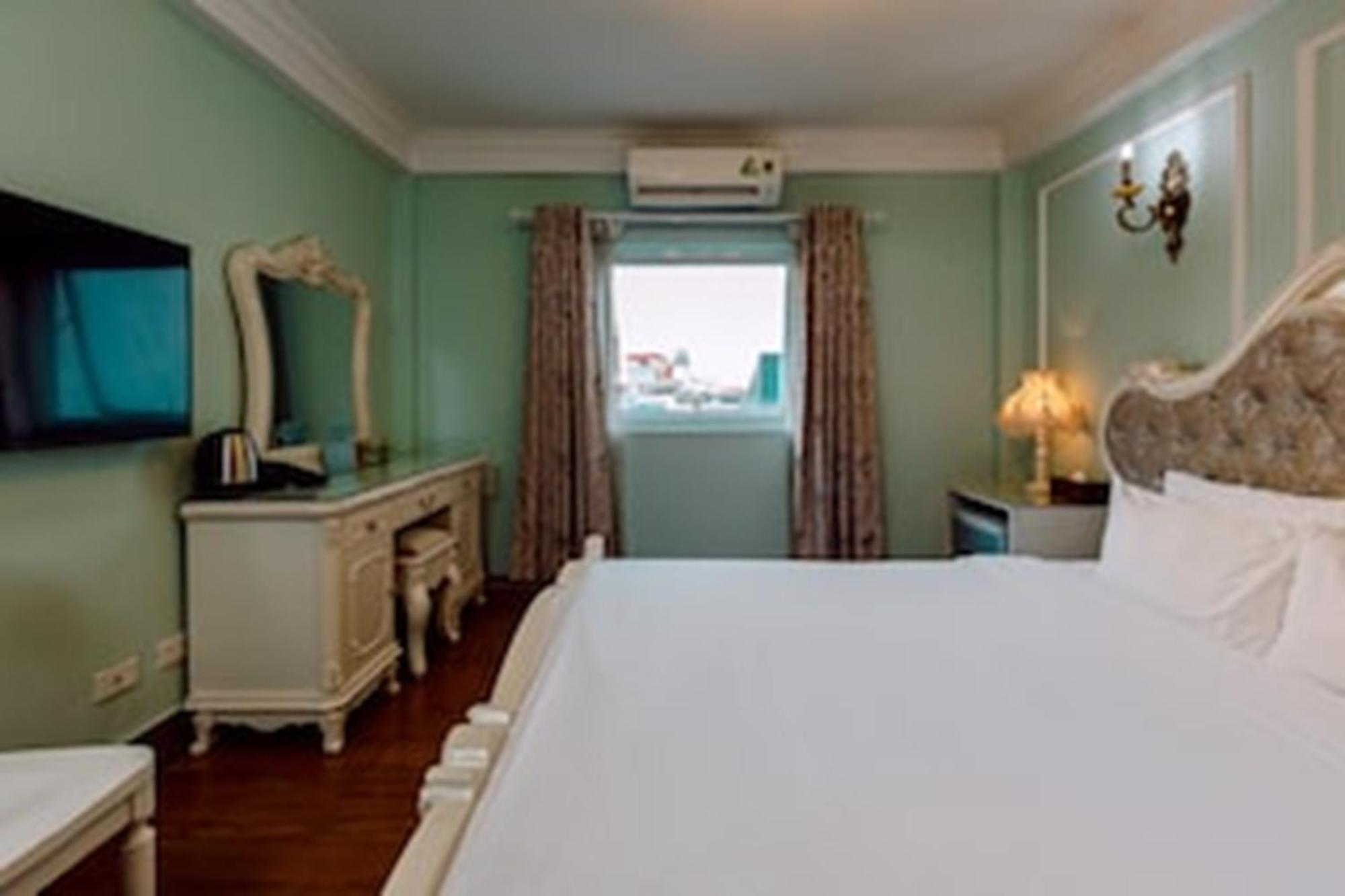 Hotel Super Oyo Capital O 1173 Le Grand - The Ruby 3*
