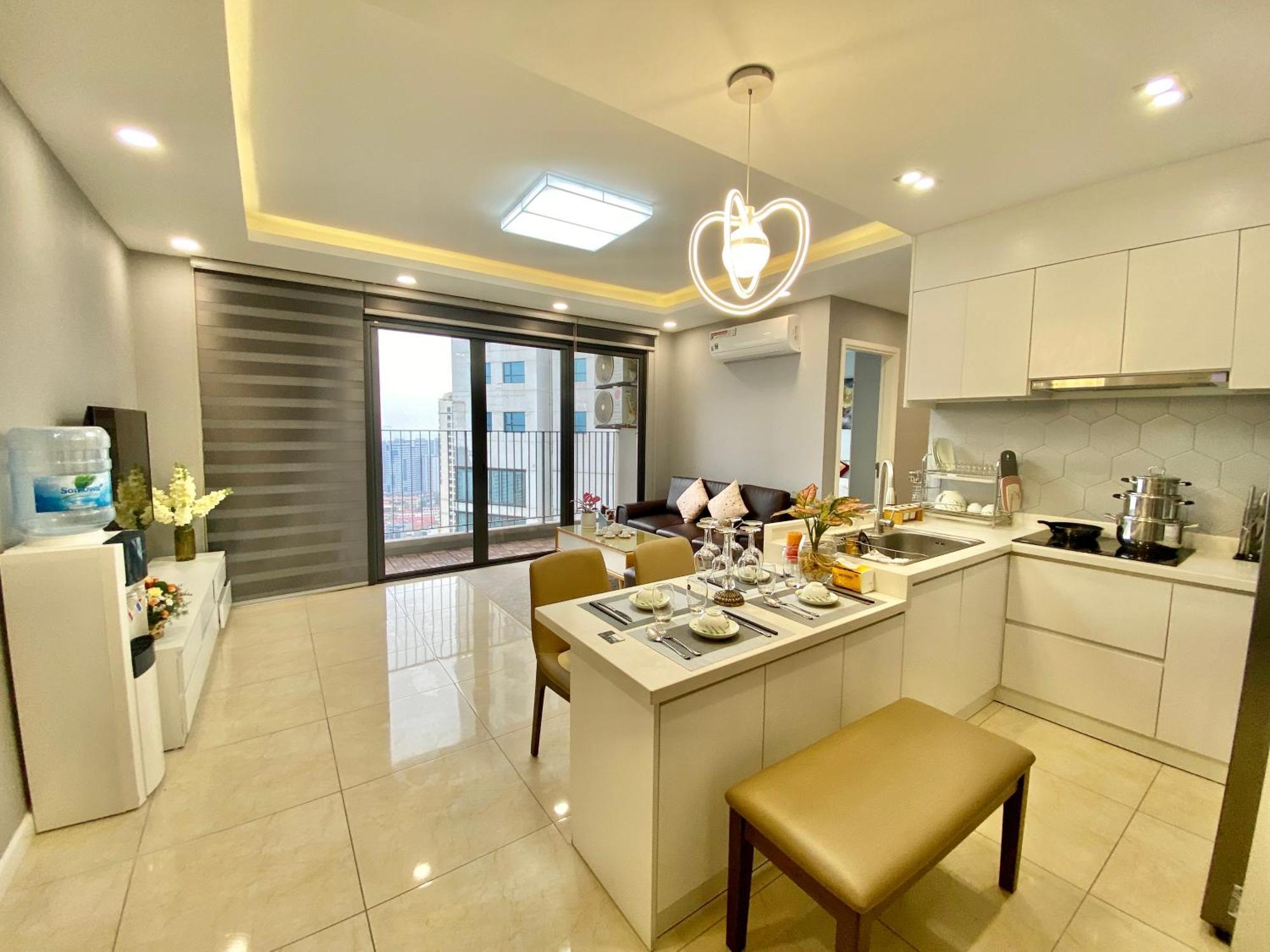 Qmp - Vinhomes D'capitale Tran Duy Hung Apartment *