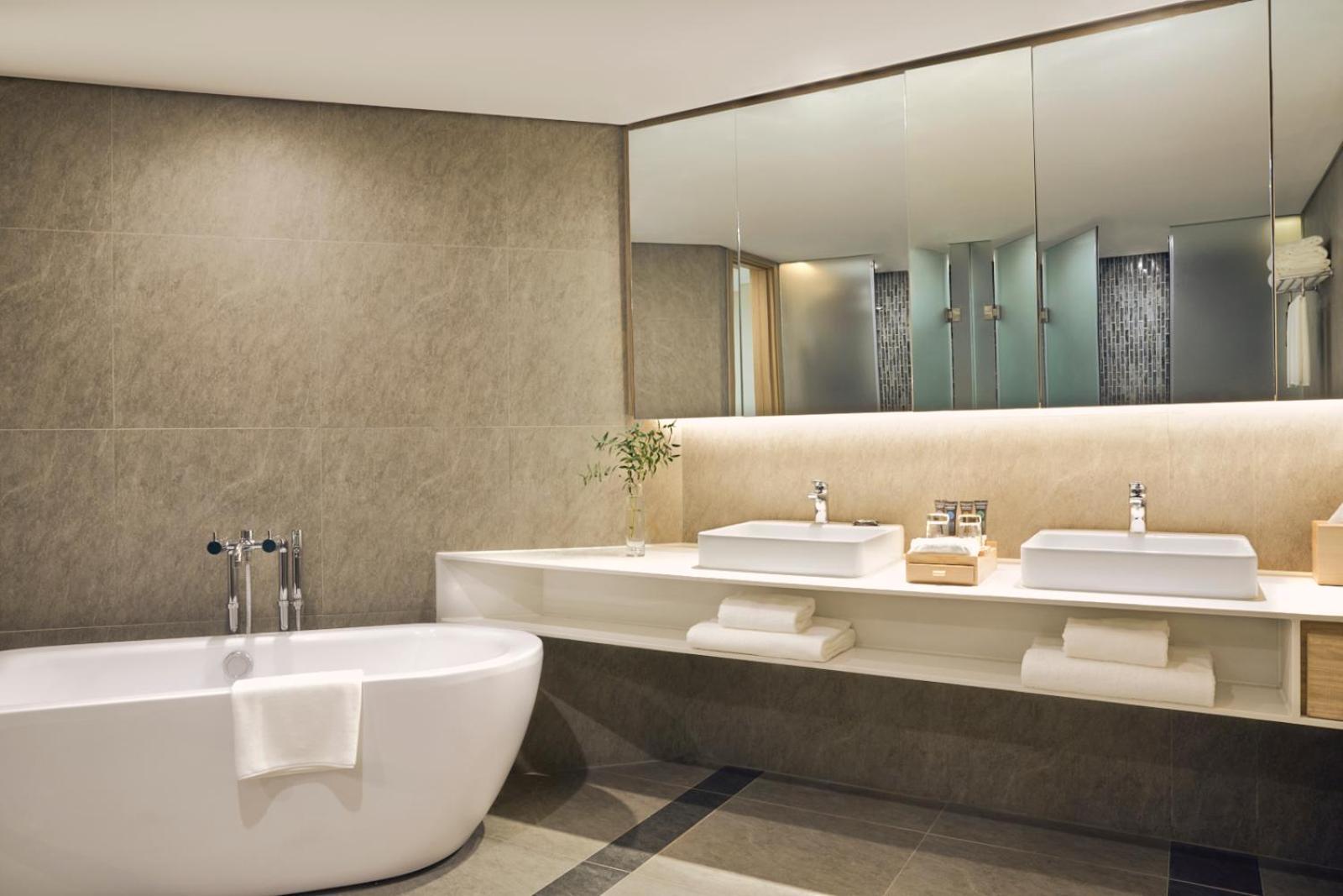 Novotel Thai Ha 5* Hanoi