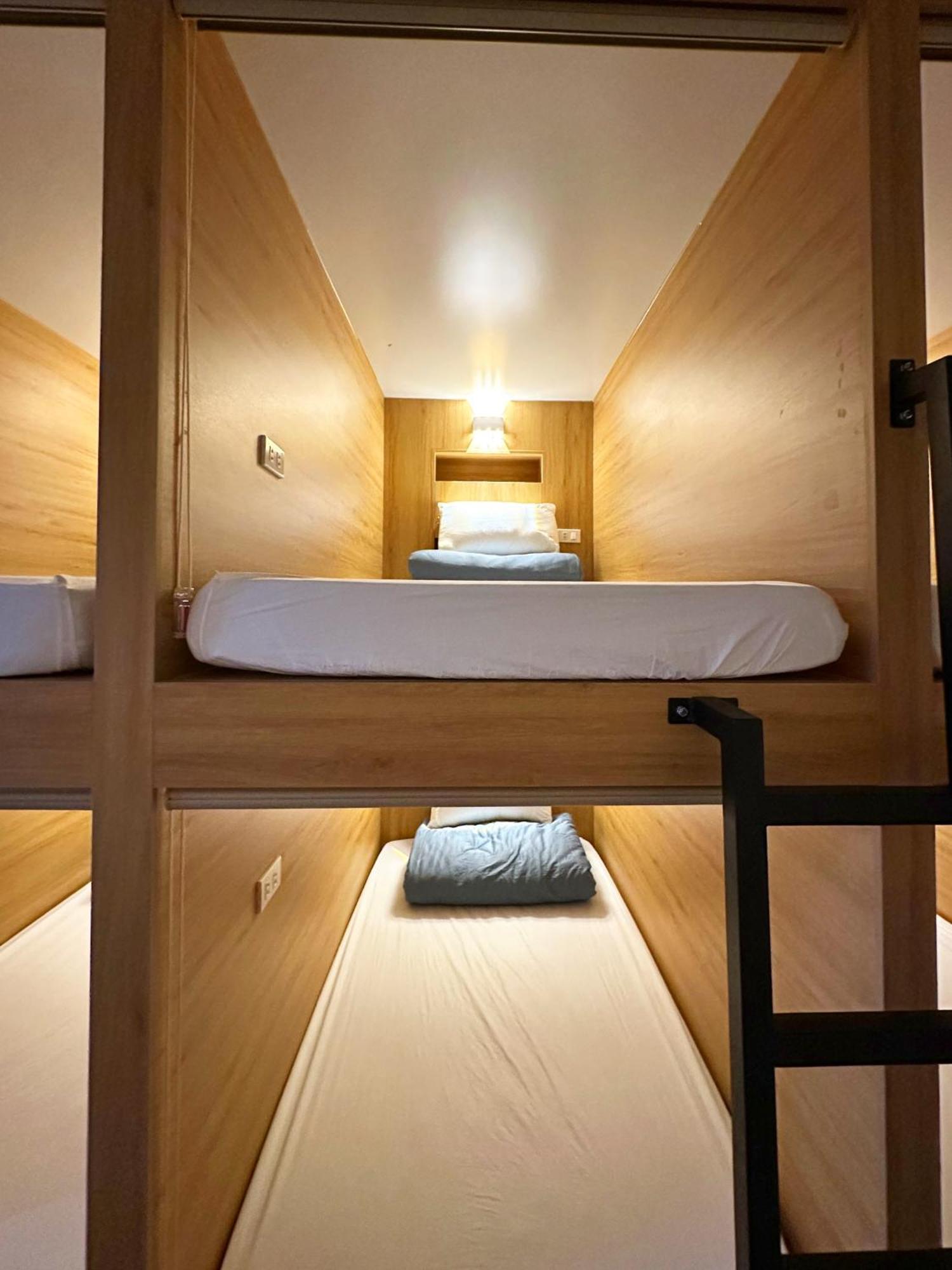 Backpackers Hostel *
