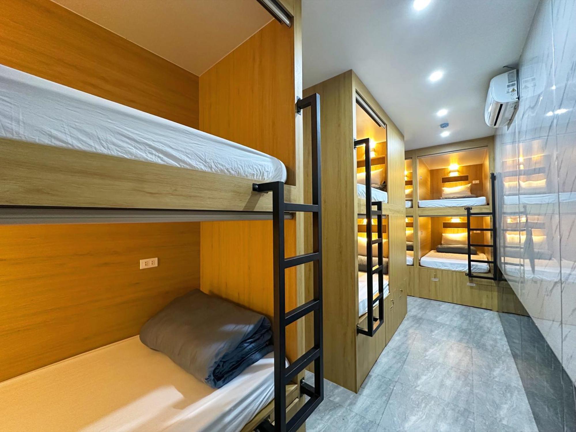 Backpackers Hostel *