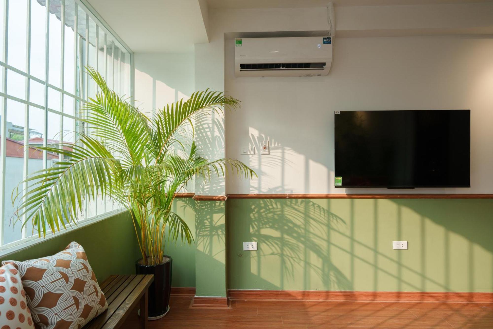 Apartment Of Serenity - 3 Bedroom & 3 Baths - 1' To Hoan Kiem & Old Quarter Hanoi