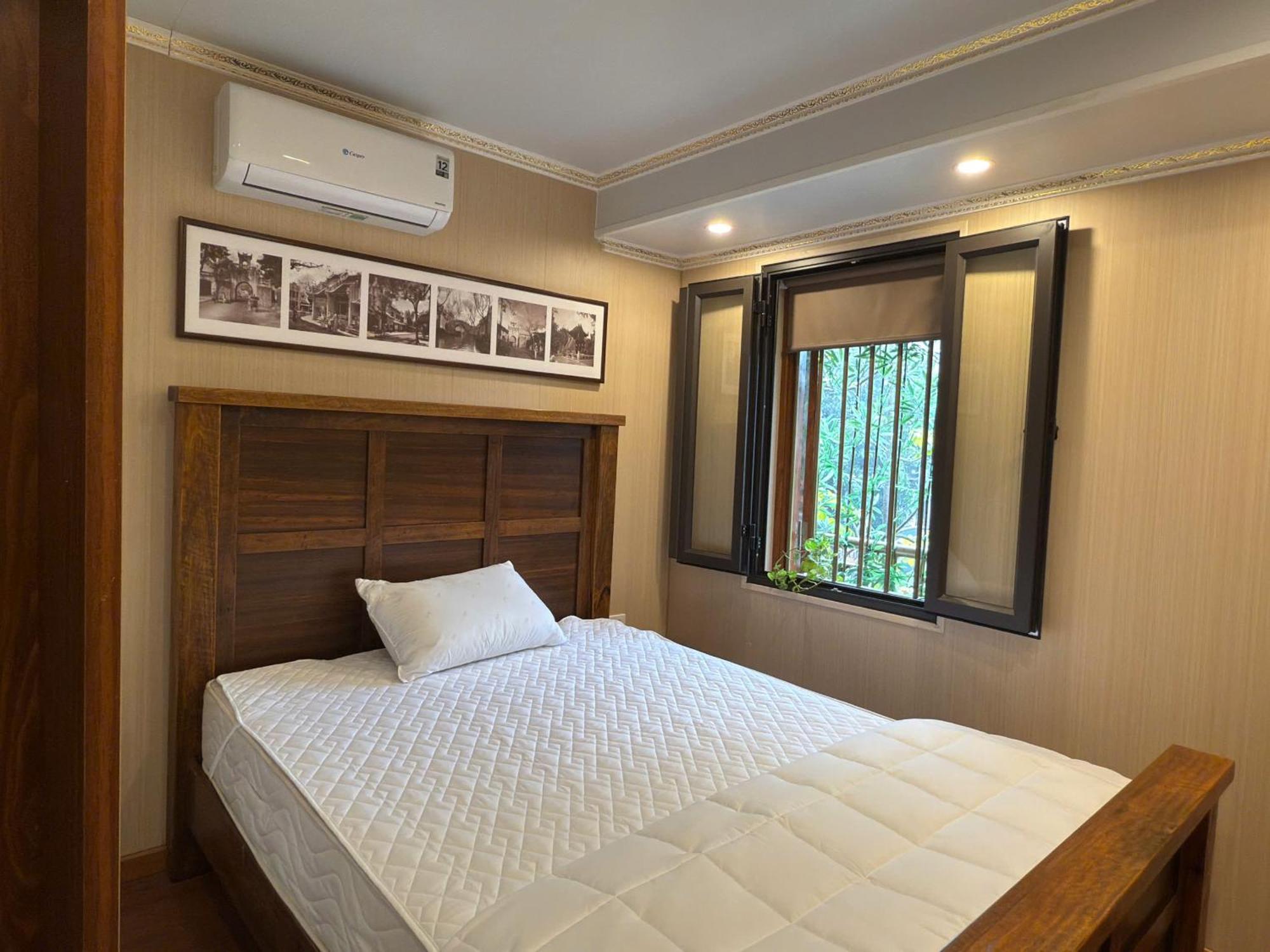Bu 43 Cua Nam Apartment *