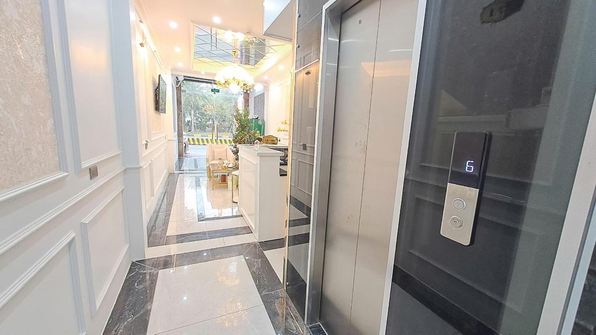 Hotel Luxury Airport 3*