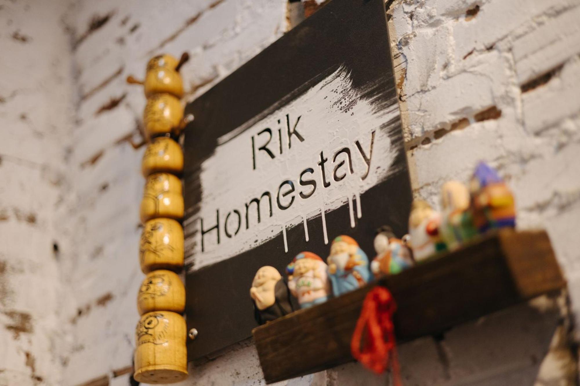 Homestay Rik *