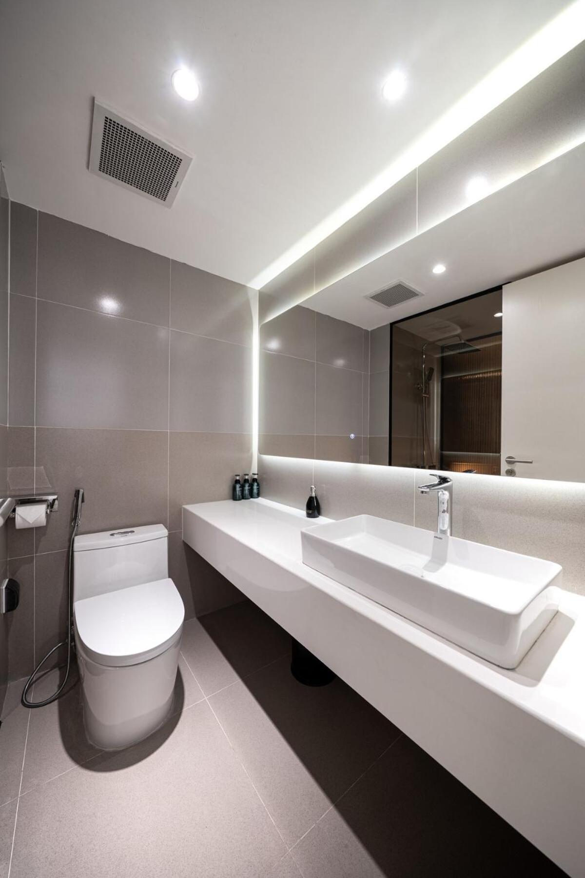 Apartment Ho 1 Phong Ngu View Ho Tay Phong 801 *