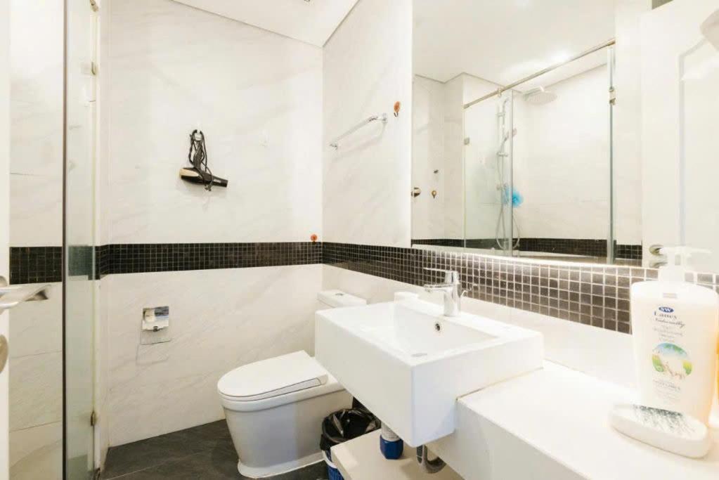 Apartment West Luxury - D' Eldorado 659a Long Quan