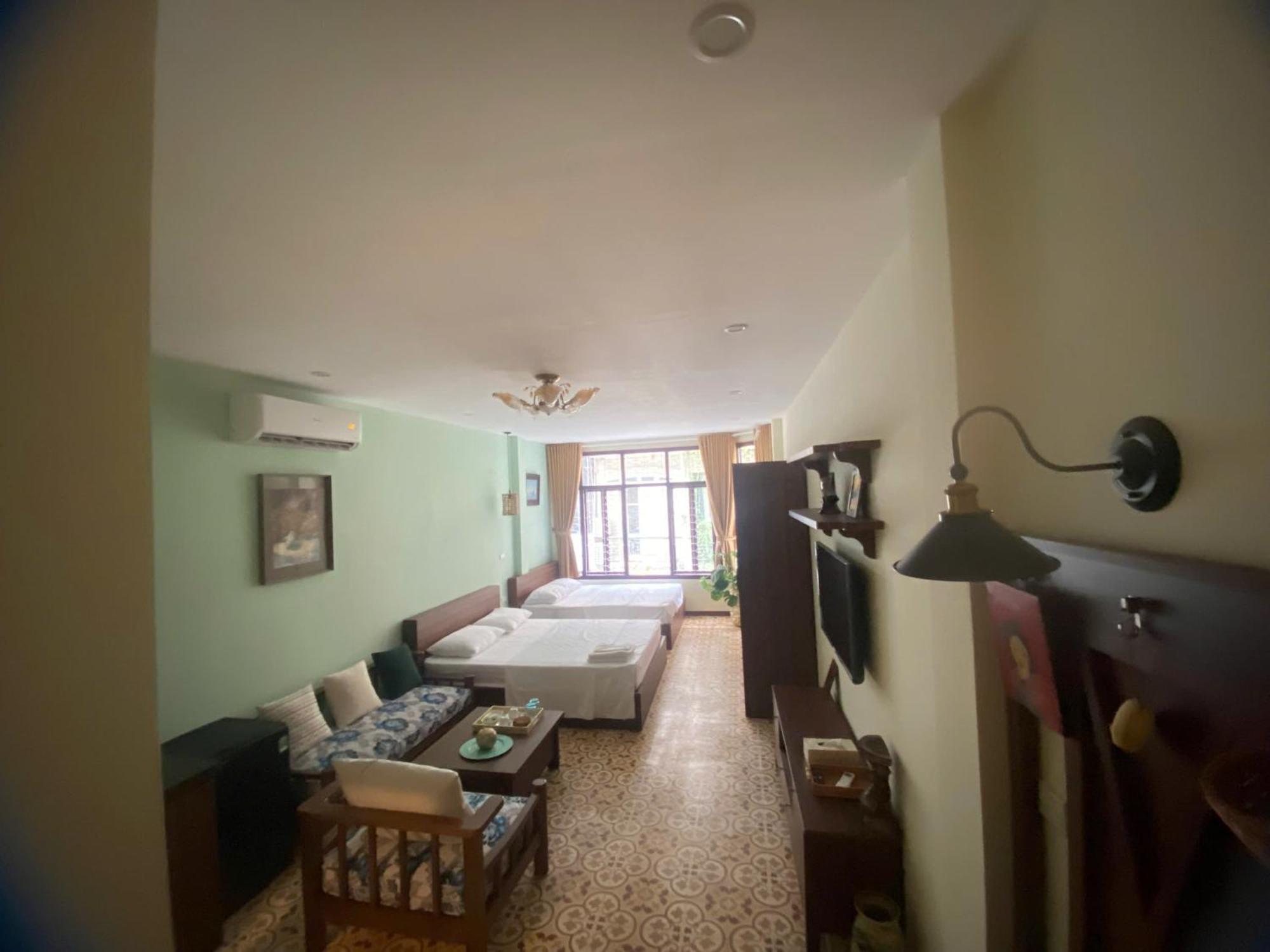Center, Hoan Kiem, Family 2 Beds, 4 Guests, Tranquil Hanoi