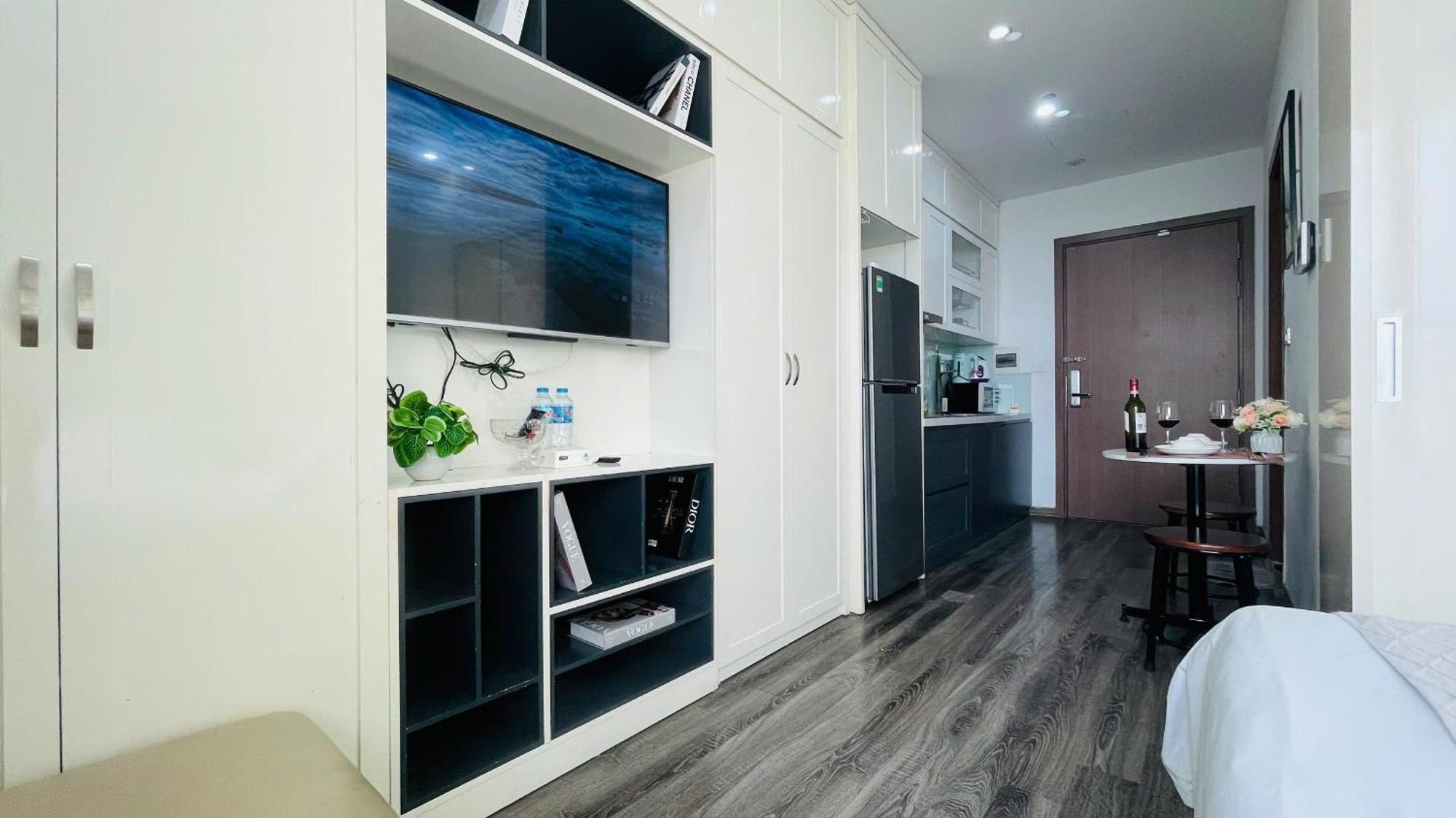Kim's House - Vinhomes Bay For Rent Apartment Hanoi