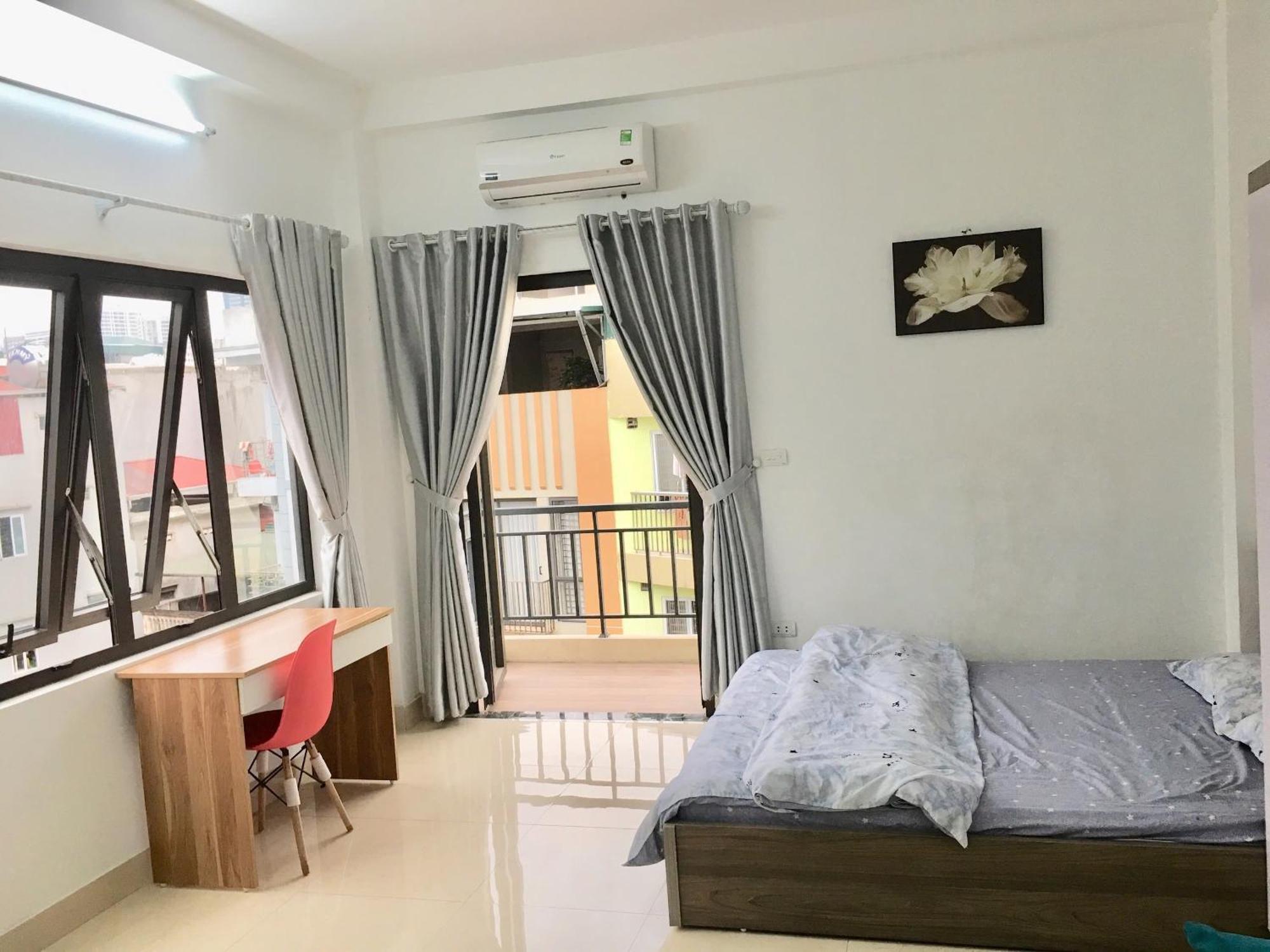 Apartment Ho Nhieu Cua So