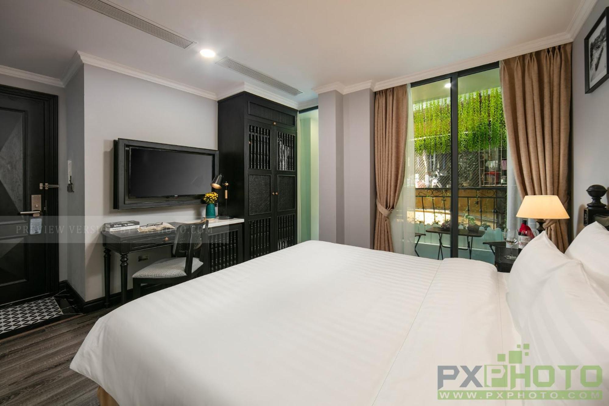 Paradise Grand Hotel