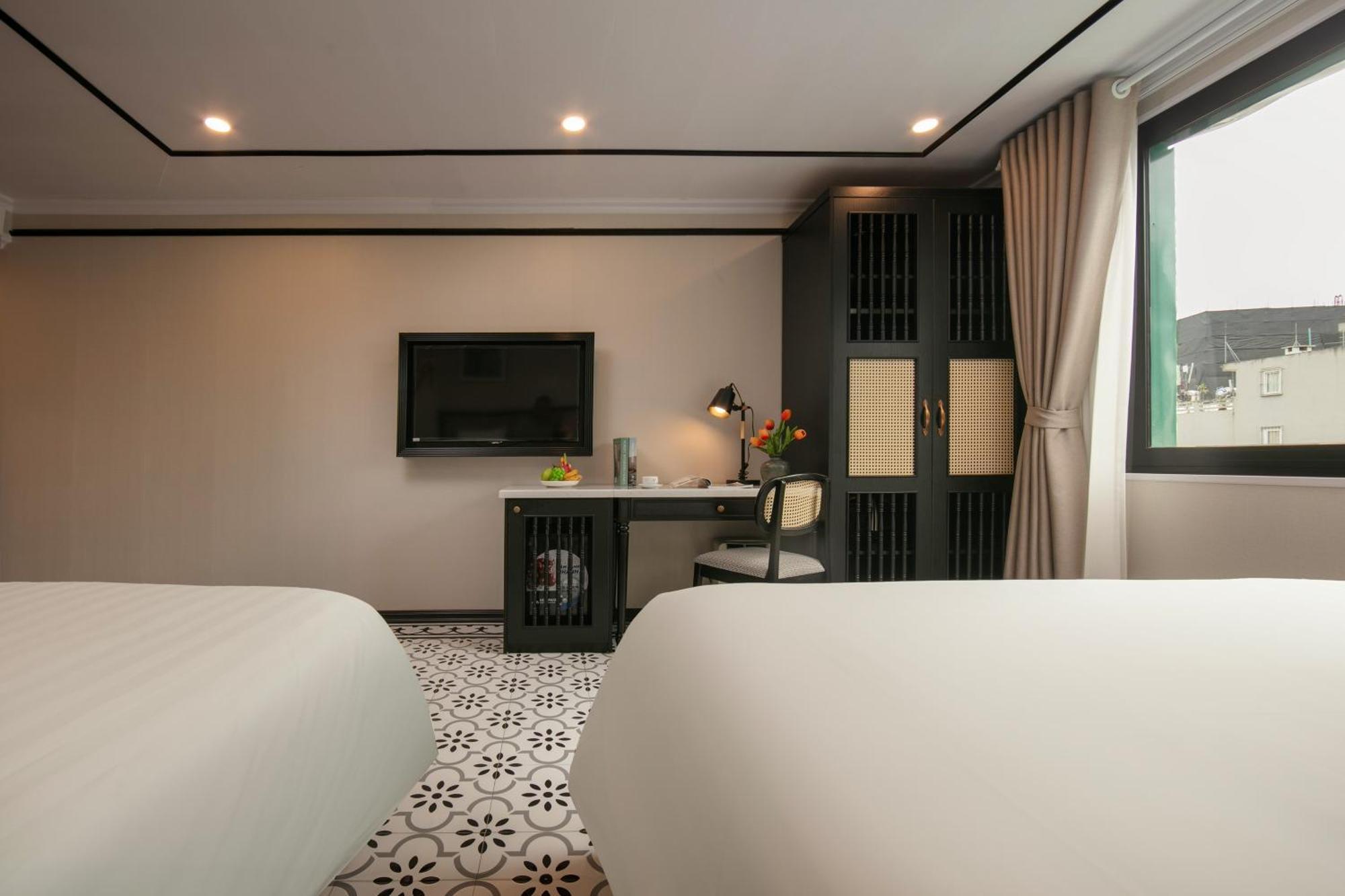 Paradise Grand 4*