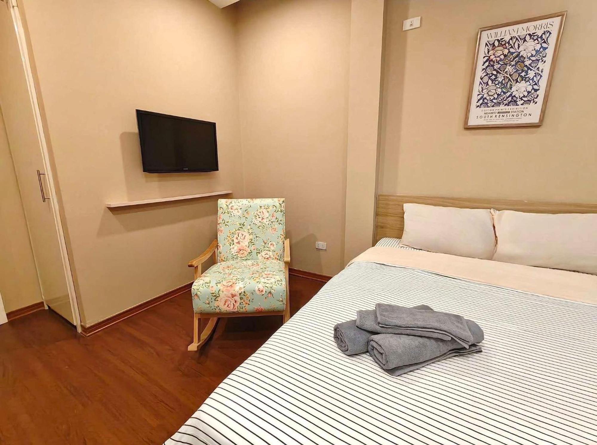 La In Heart Of Hanoi-rooftop Jacuzzi-shuttle Included Apartment *