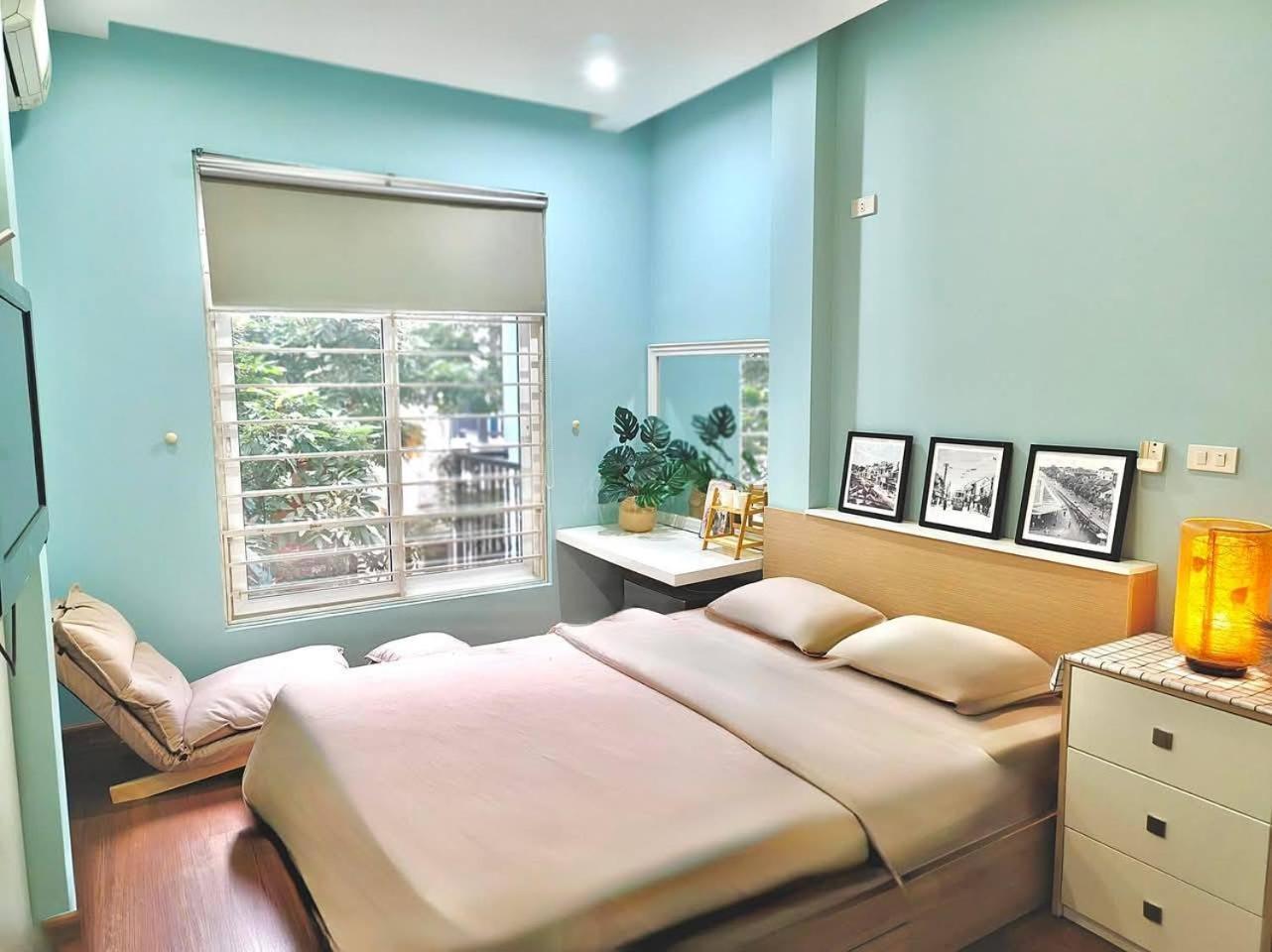 Apartment La In Heart Of Hanoi-rooftop Jacuzzi-shuttle Included *